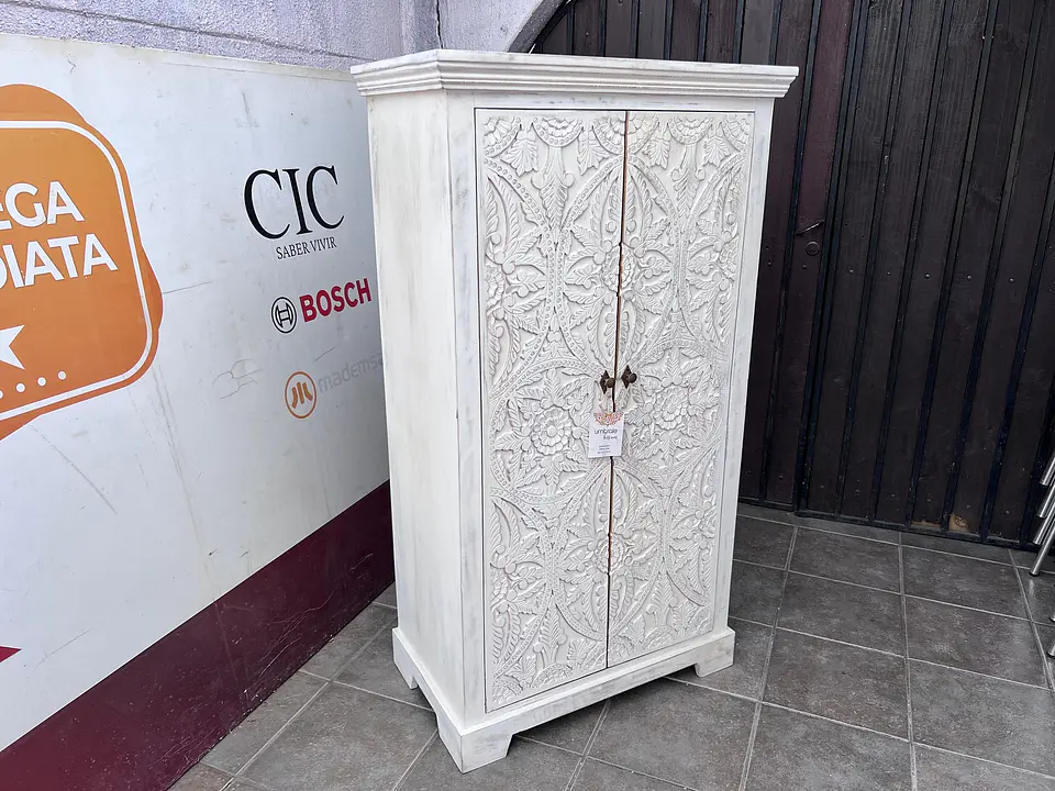 Gabinete Umbrale Home New Zoe 145x80x45cm 100% madera de mango Nuevo sin uso  2