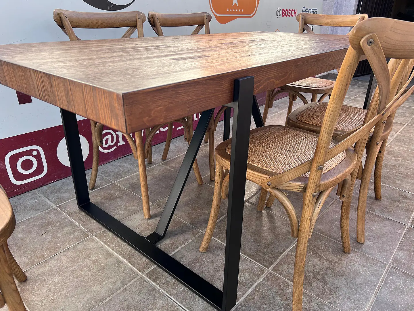 JUEGO DE COMEDOR RIPLEY HOME IRRONBRIDGE CRUZETA 6 SILLAS MADERA Y METAL NUEVO   4