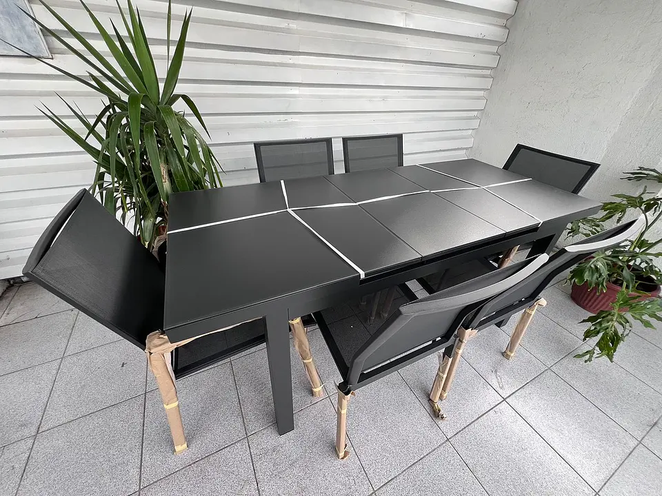 Comedor terraza exterior aluminio EXTENSIBLE 4 sillas 2 sitiales Mesa cubierta vidrio templado  7