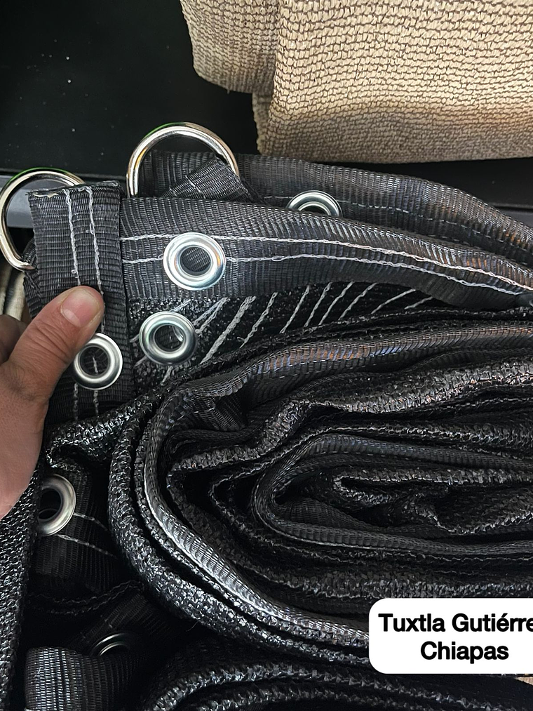 Malla sombra de 3x3 metros negro, 90% 2