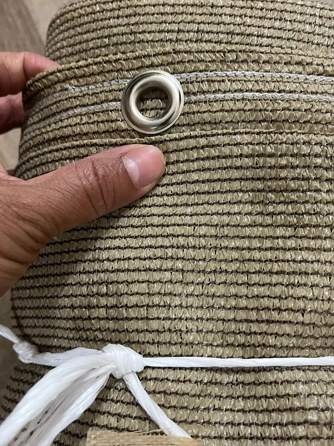 Malla sombra de 2x3 metros beige, 90% 3