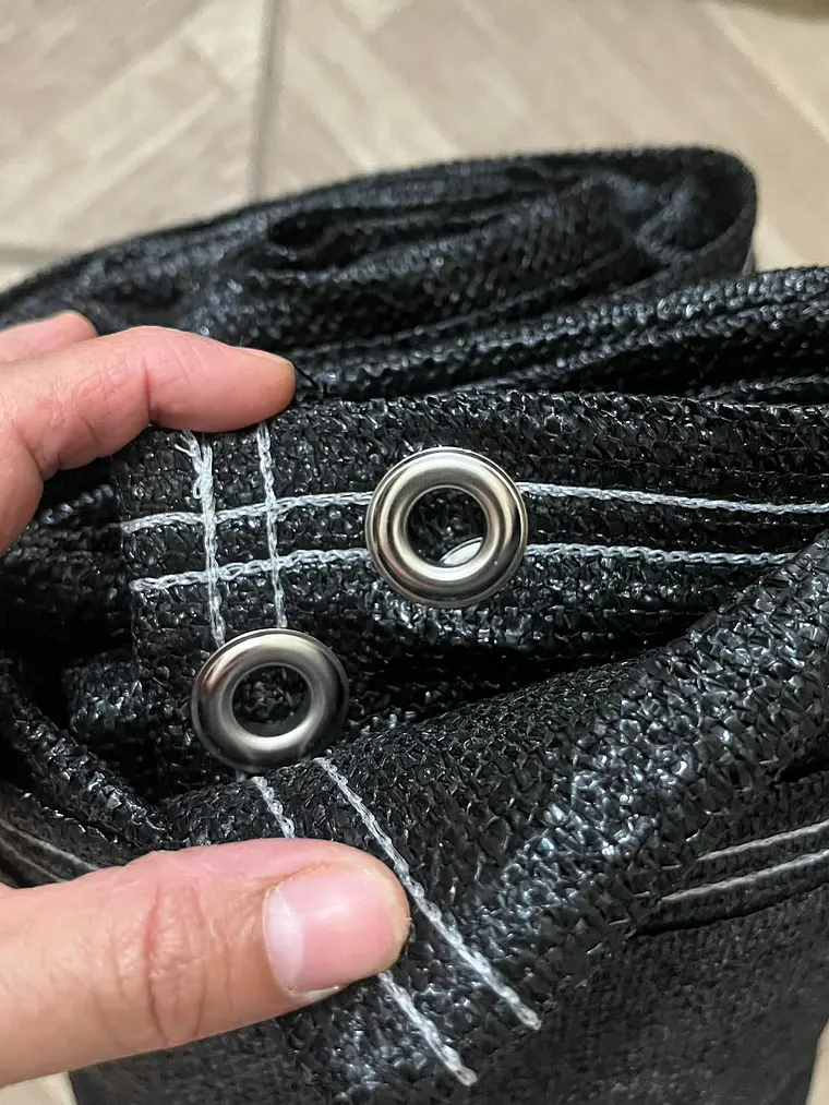 Malla sombra de 2x3 metros negro, 90% 2