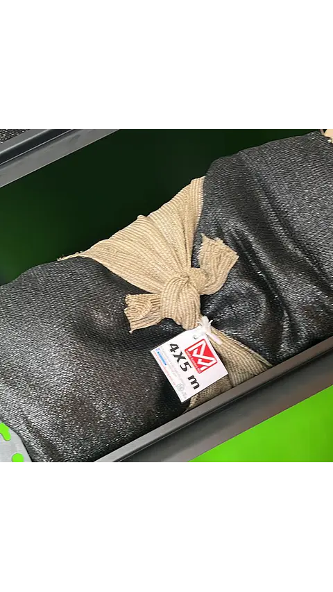 Malla sombra de 4x5 metros negro, 90%