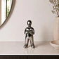 Figura Decorativa Humano Silver Mediano - Miniatura 1
