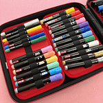 Maleta TNT collection, 48 marcadores acrílicos surtidos. 