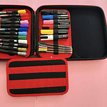 Maleta TNT collection, 48 marcadores acrílicos surtidos. 