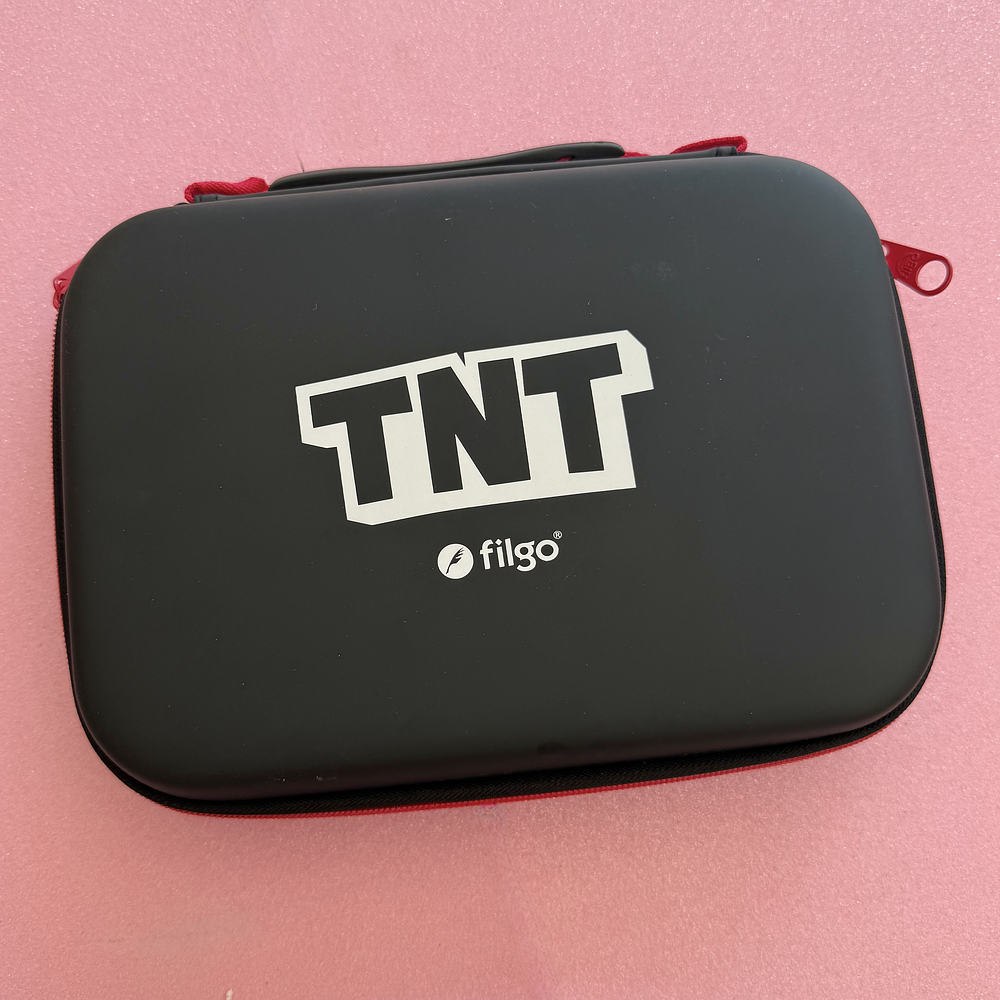 Maleta TNT collection, 24 marcadores acrílicos surtidos. 