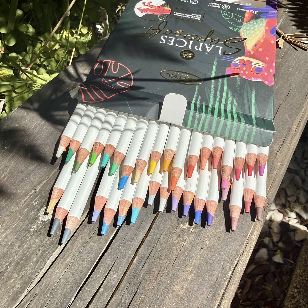 Super Soft Artel, 36 colores. 