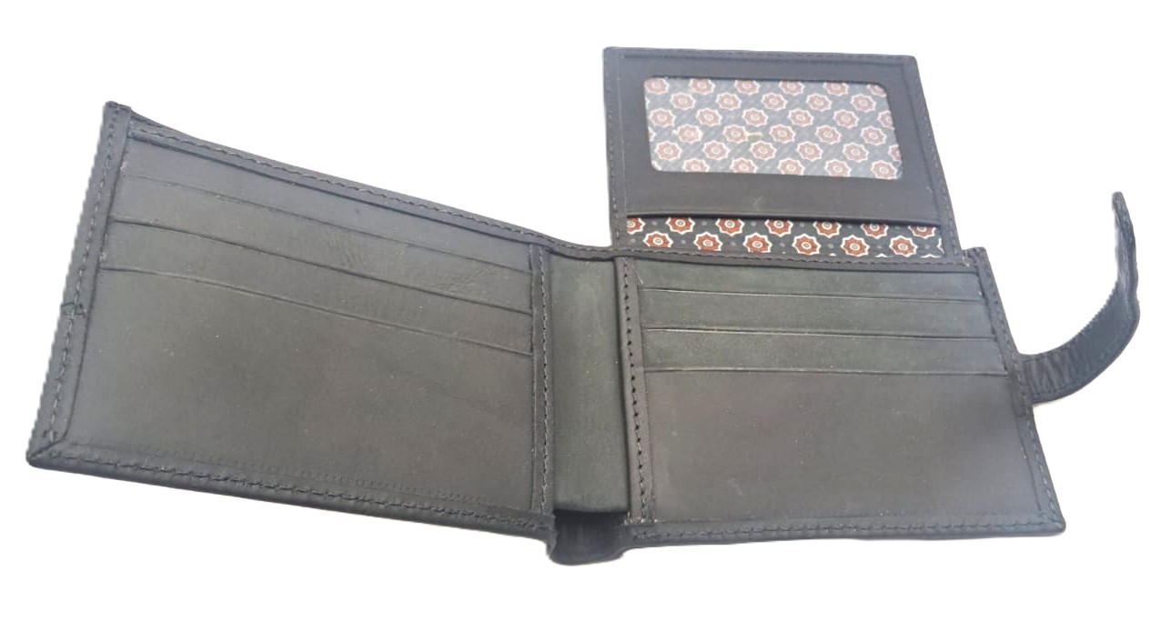 Billetera Terranova 100% Cuero - Negra 5