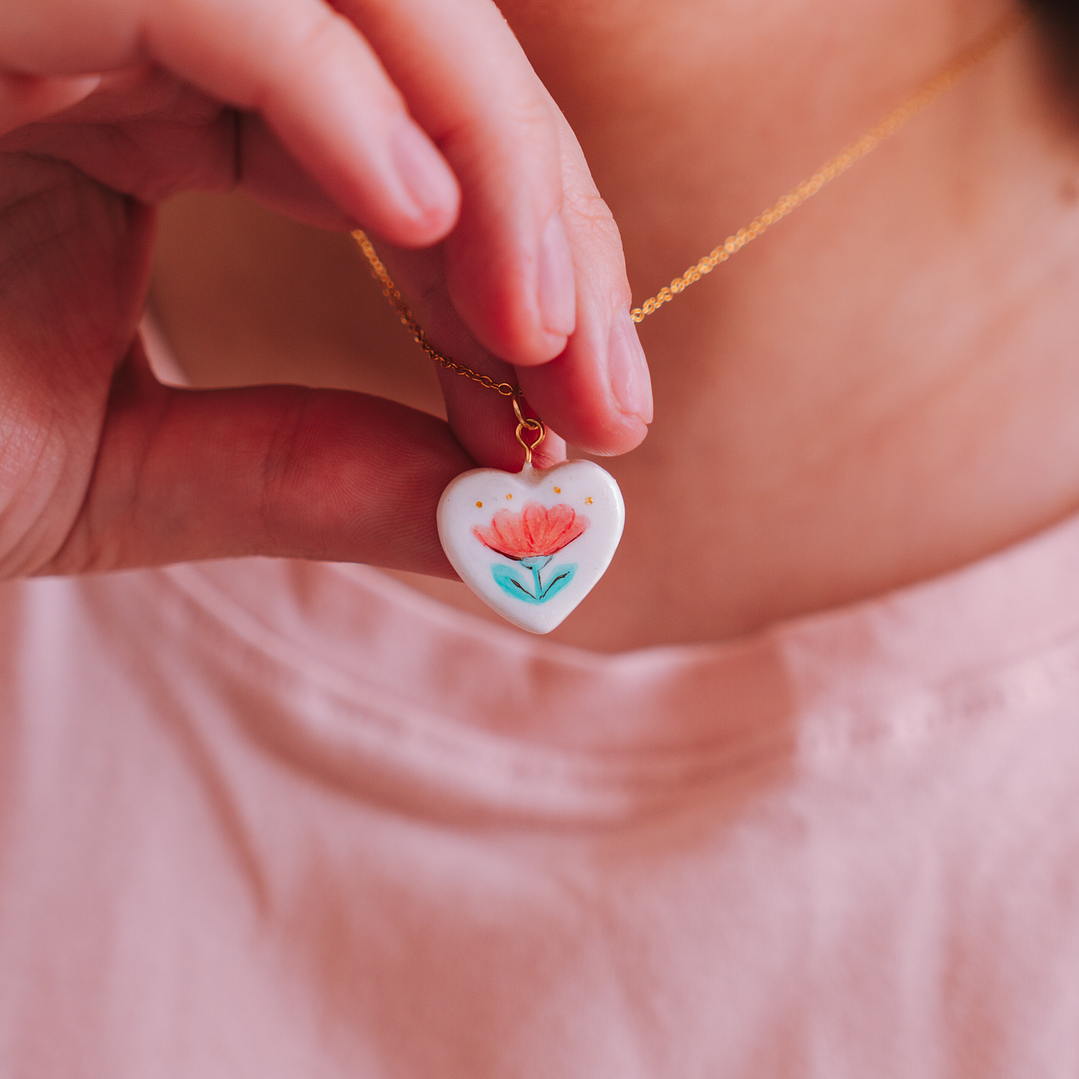 Collar Medalla Corazón Flor 4