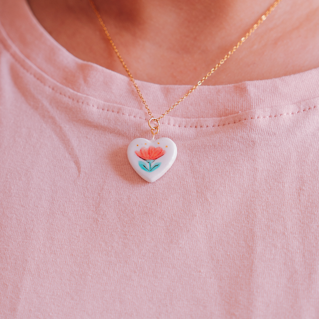 Collar Medalla Corazón Flor 2