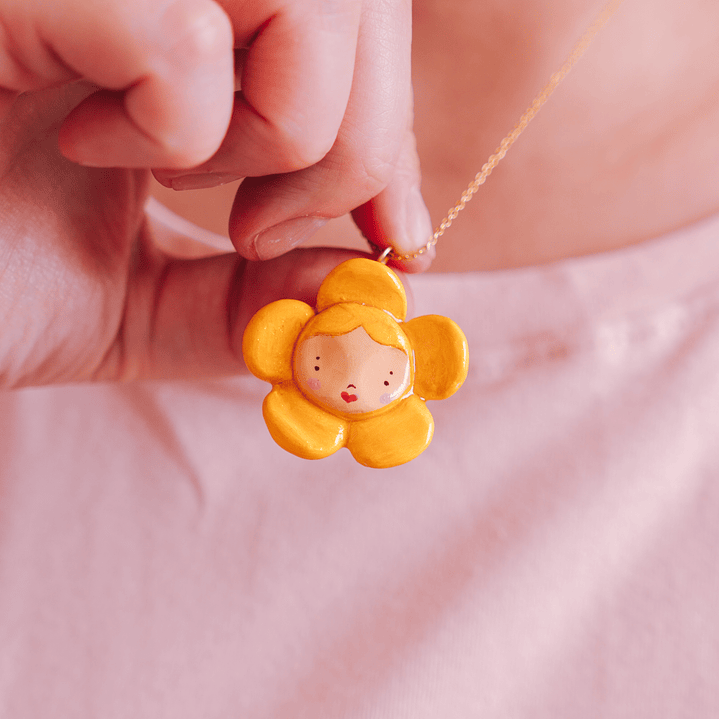 Collar Carita Flor Amarilla 3