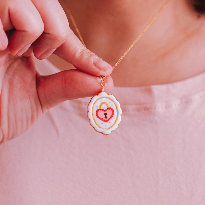 Collar Medalla Candado Amor 3