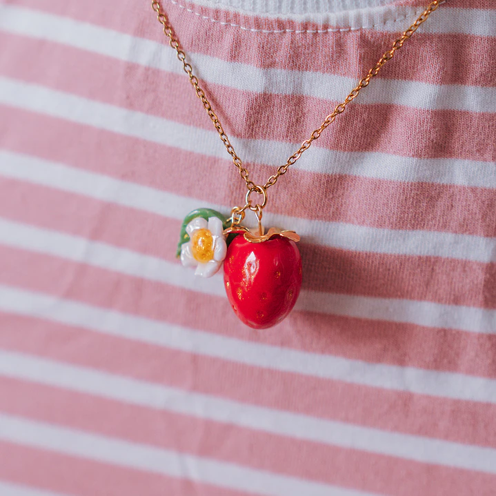 Collar Frutilla Flor 2