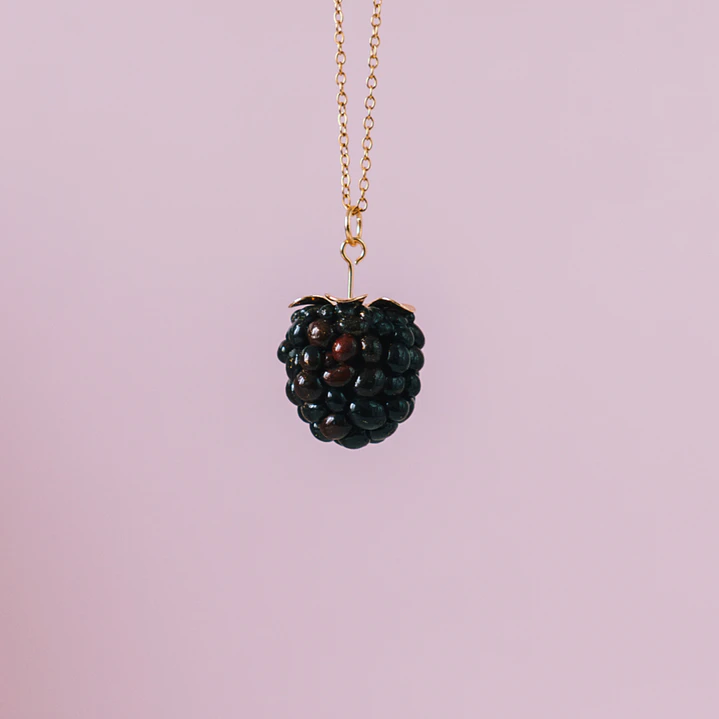 Collar Mora 1