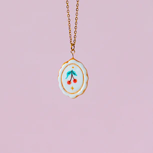 Collar Medalla Guindas