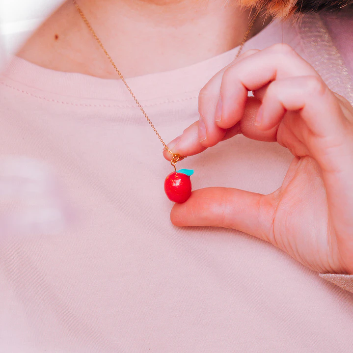 Collar Manzana 2