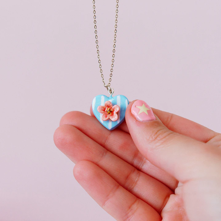 Collar Medalla Sakura 4