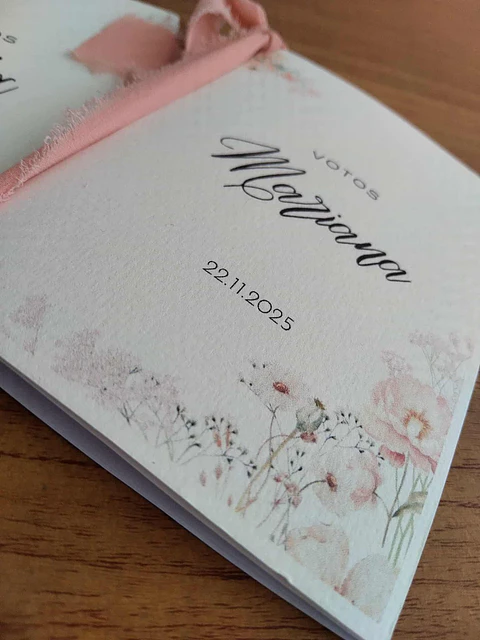 Set de libretas para votos.