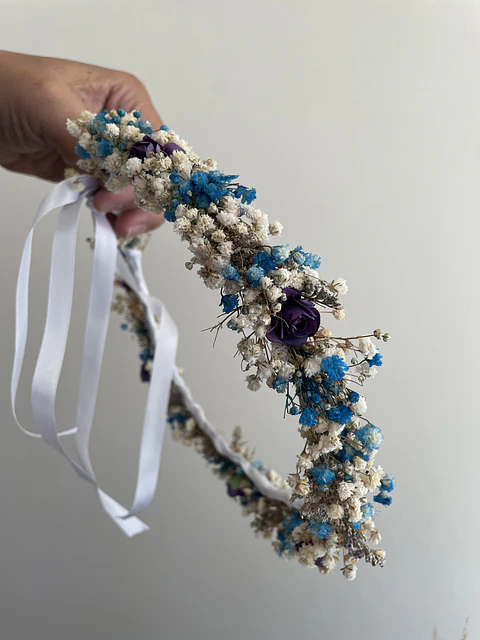 Corona Completa, Preservada.