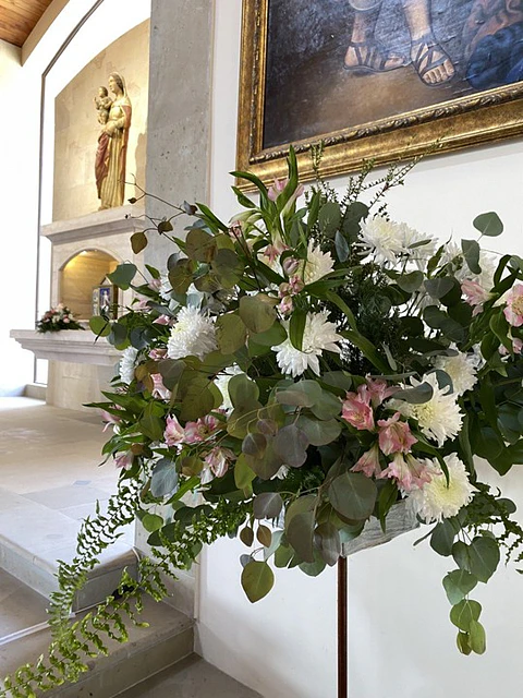 Lateral Iglesia. (Arriendo)