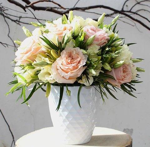 Arreglo Floral en Canasto o Florero