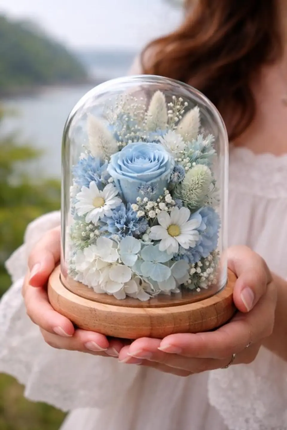 Cúpula con ramo preservado. 3