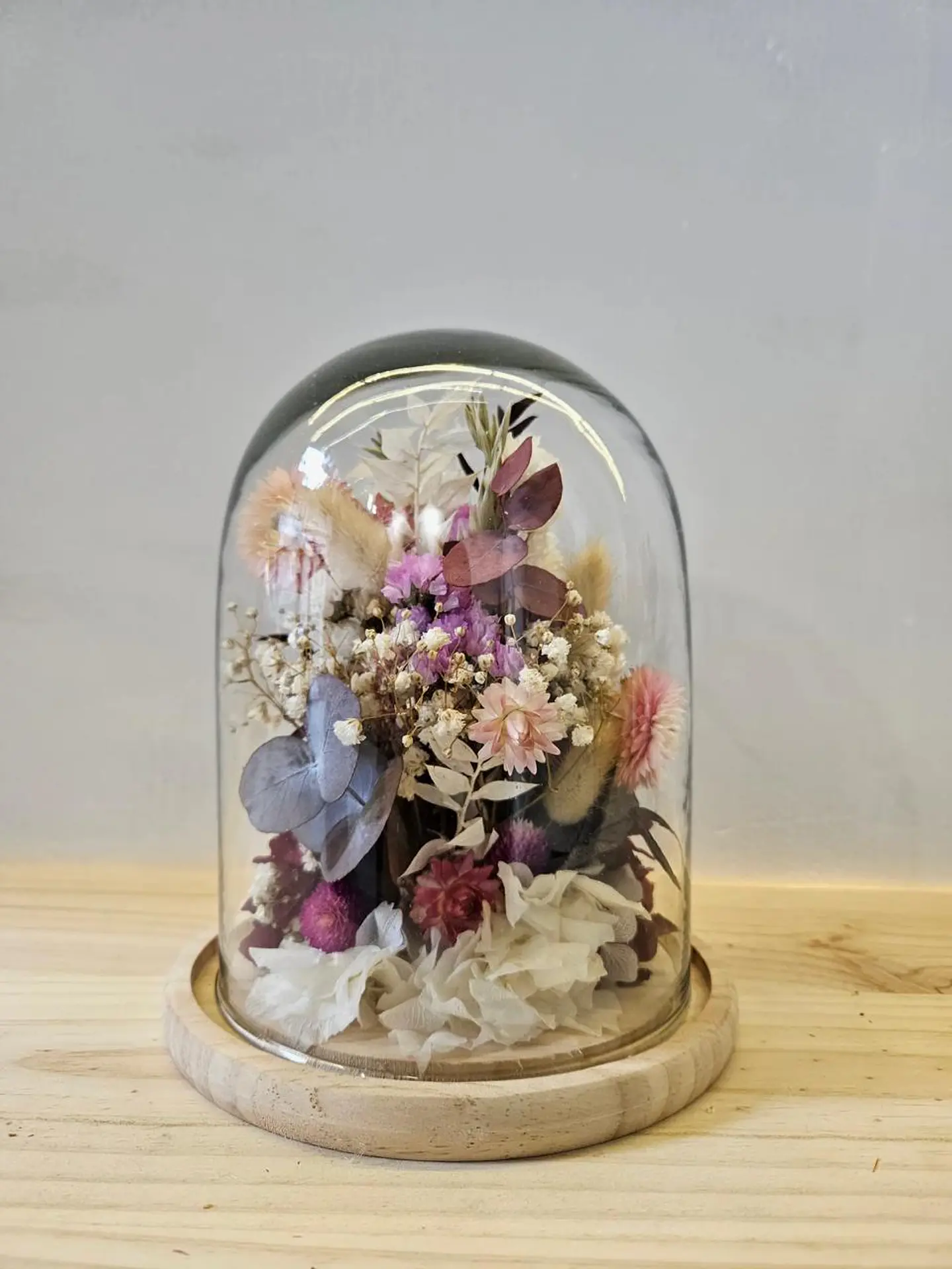 Cúpula con ramo preservado. 4