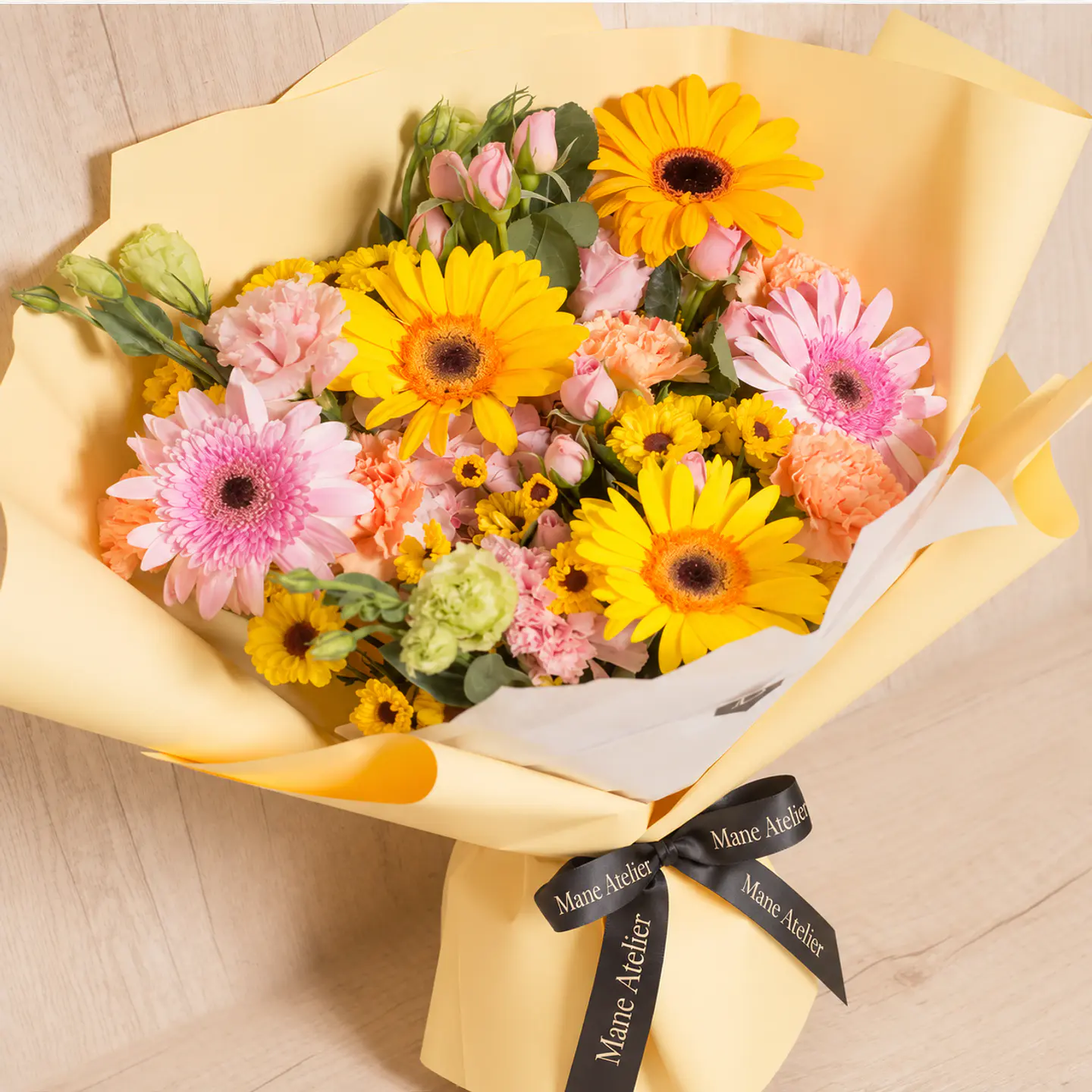 Ramo Aurora. Gerberas amarillas y rosadas 1