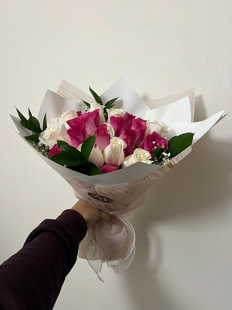 Ramo Buchón de Rosas Rojas y Rosadas