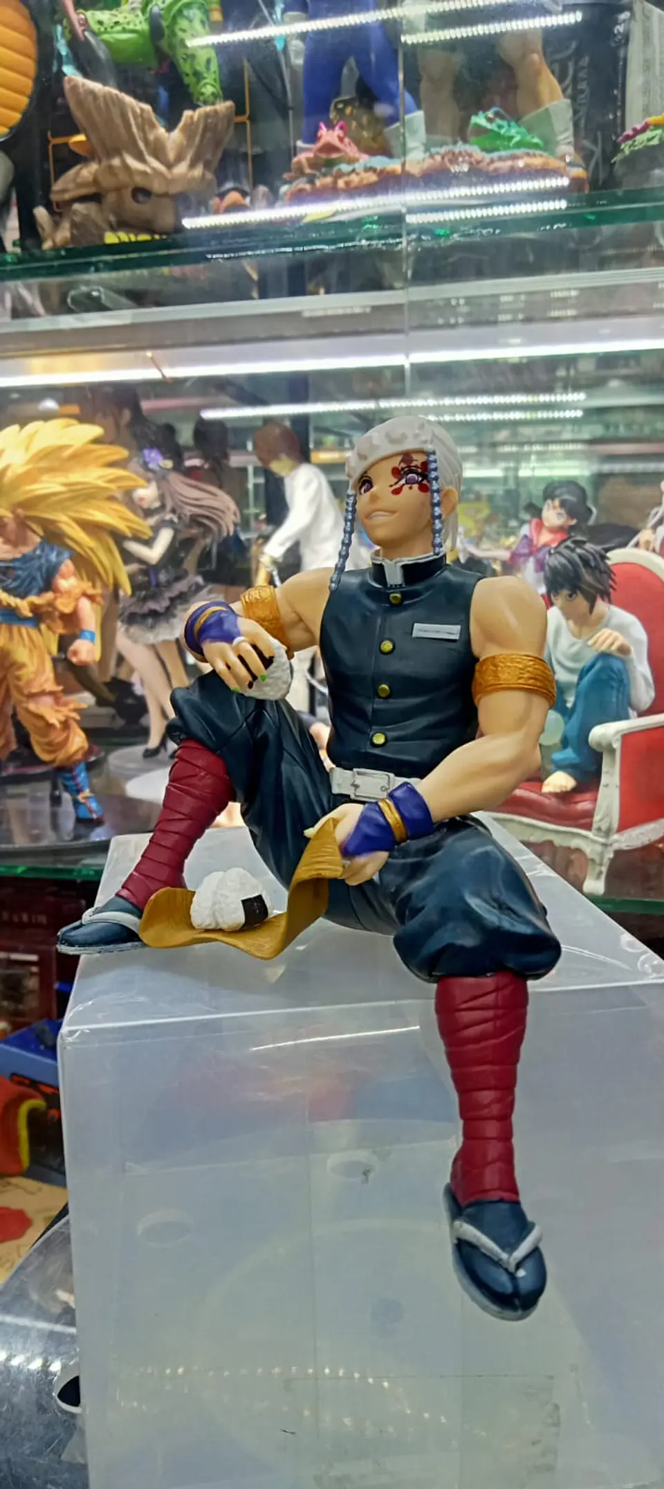 Uzui tengen comiendo - Kimetsu no yaiba - Demon slayer 2