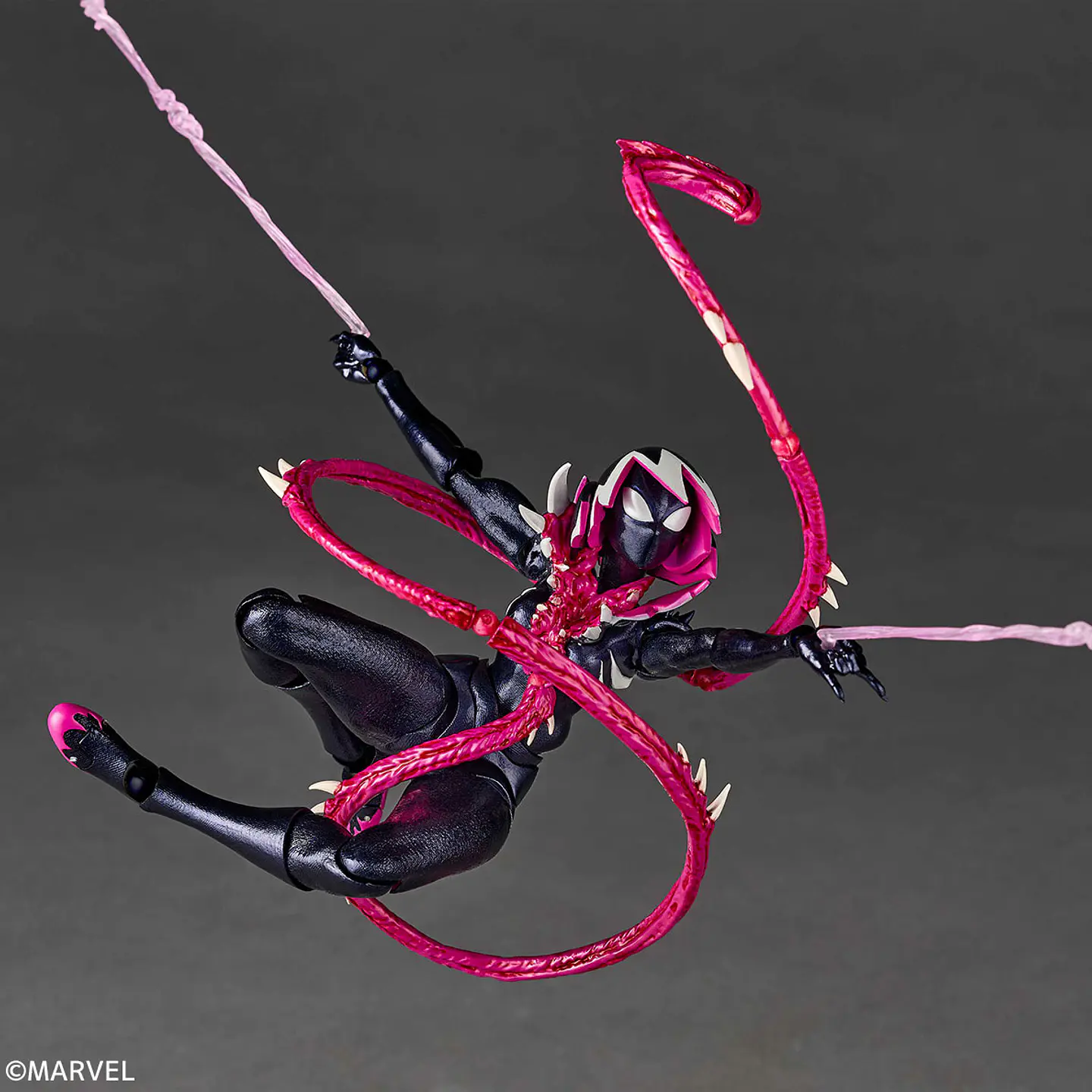 Gwenom Revoltech - Kotobukiya - Spidergwen - Spiderman 4
