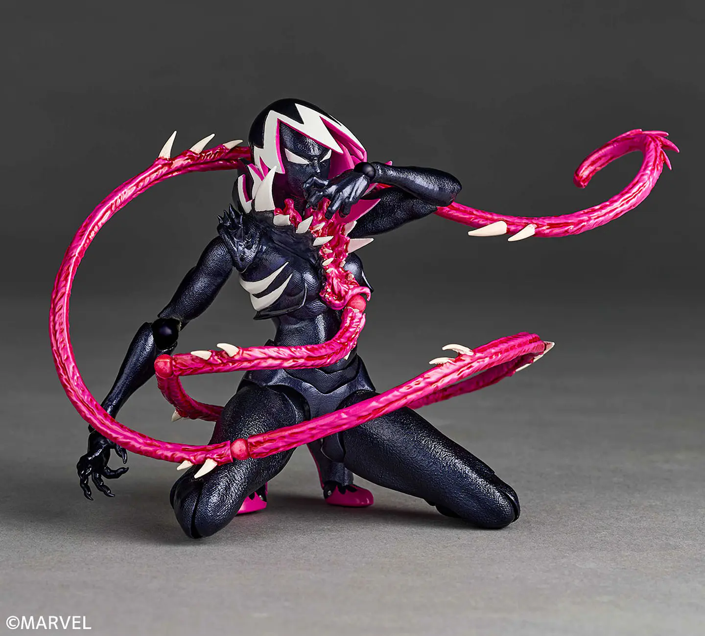 Gwenom Revoltech - Kotobukiya - Spidergwen - Spiderman 5