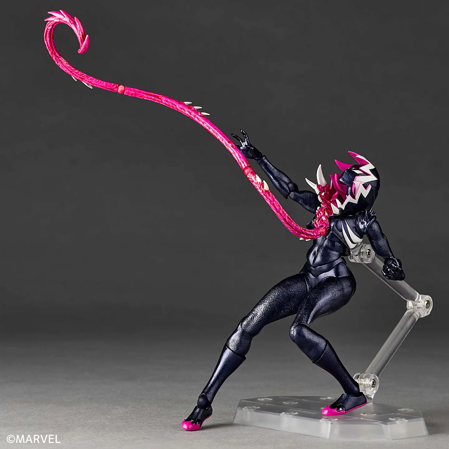Gwenom Revoltech - Kotobukiya - Spidergwen - Spiderman 7