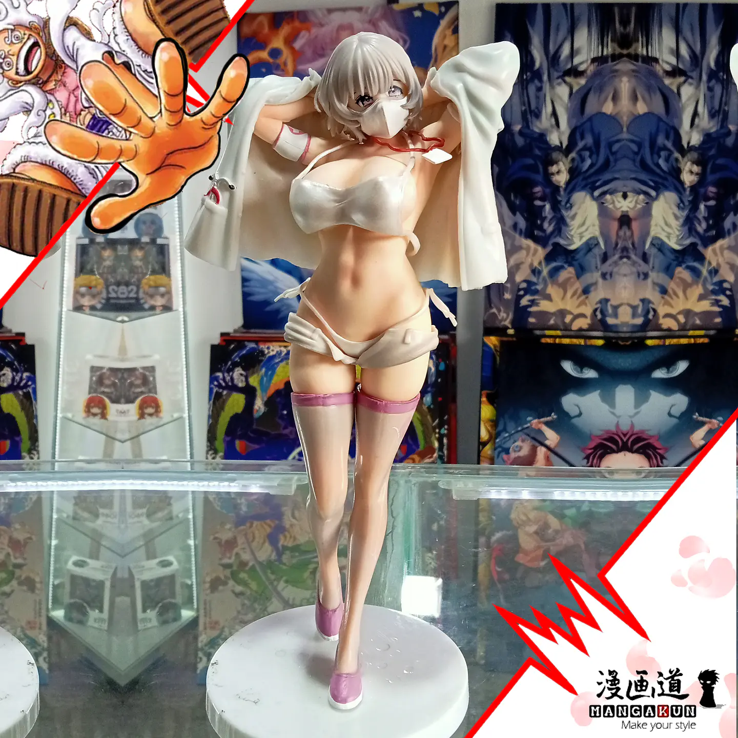 Enfermera tapabocas -+18 3