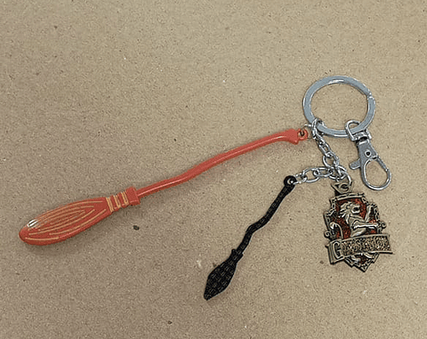 llavero griffyndor - Escoba - Harry potter