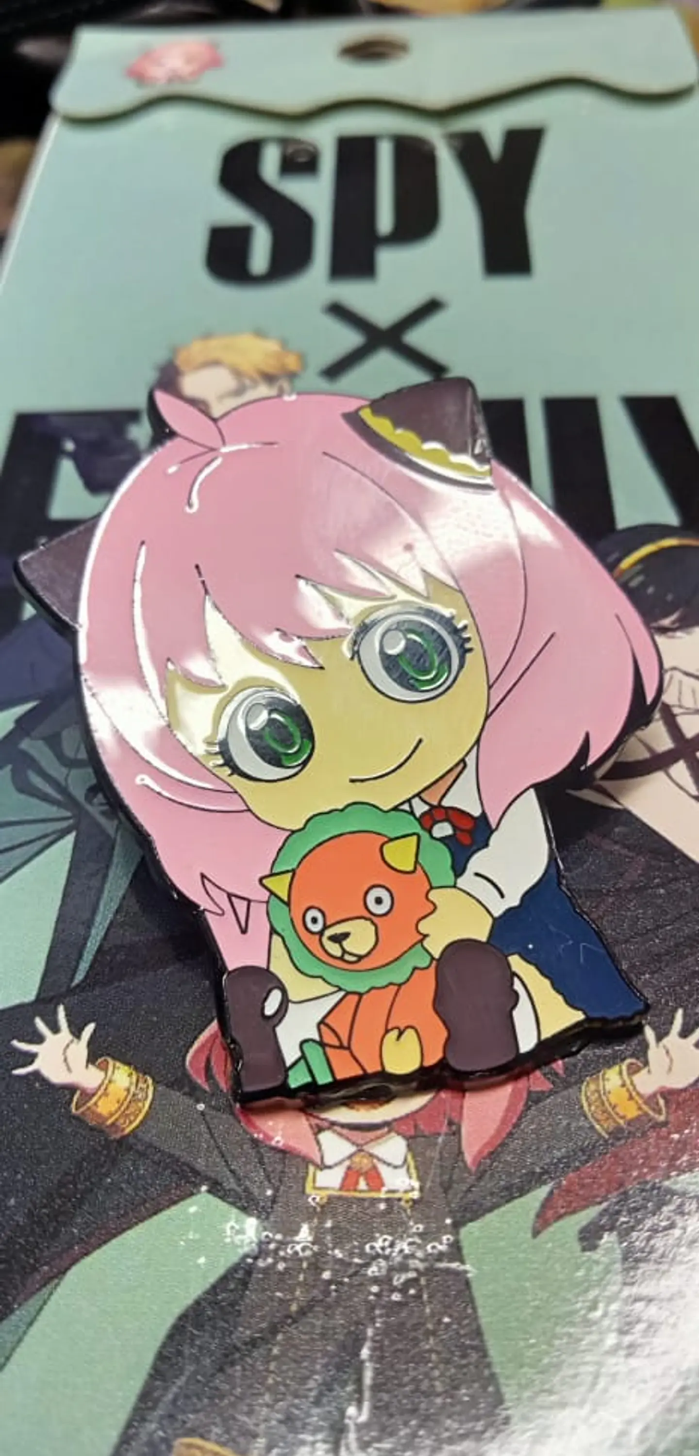 ANYA FORGER - PIN - ENAMEL  1