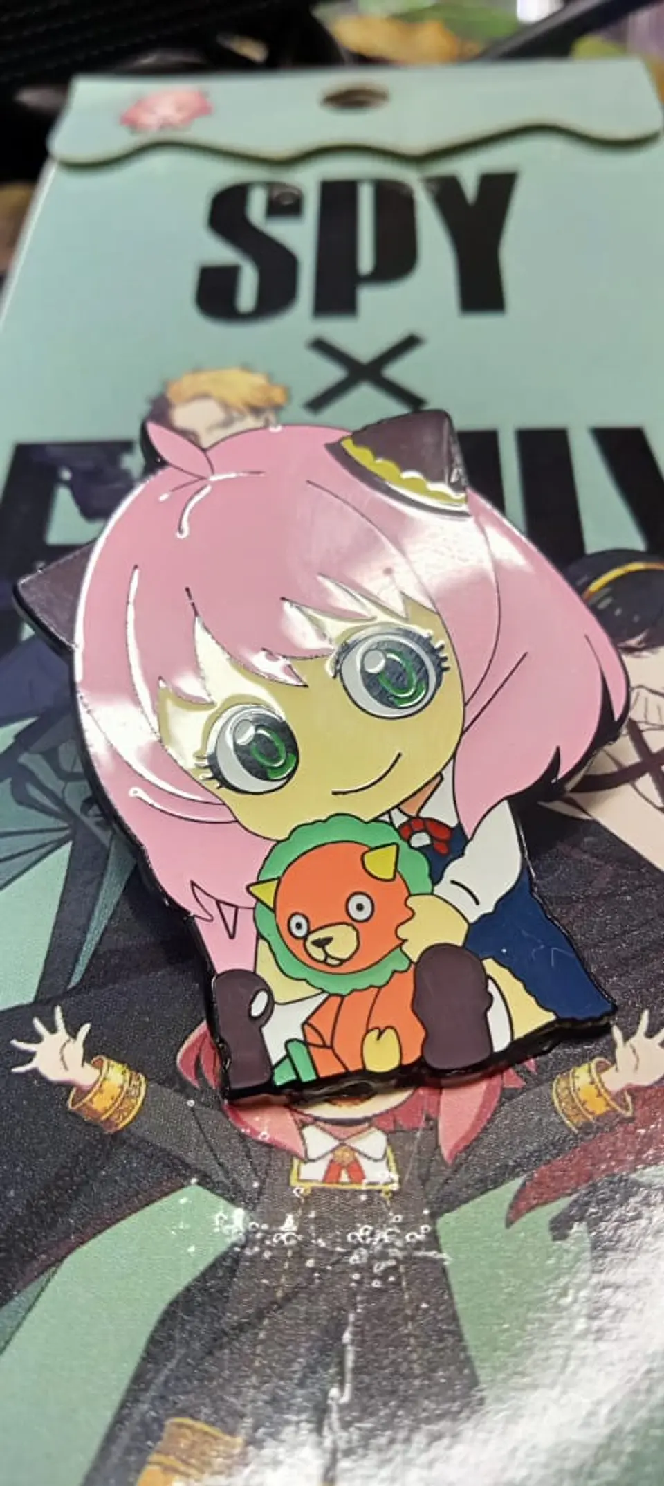 ANYA FORGER - PIN - ENAMEL  1