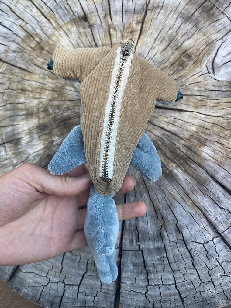 Monedero Tiburón martillo  2