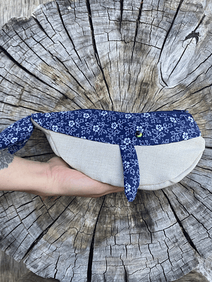 Estuche ballena azul “m”