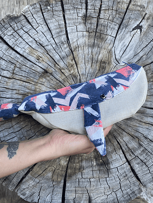 Estuche ballena azul “m”