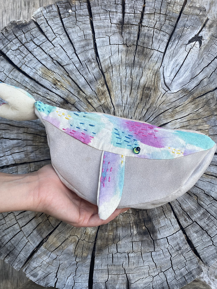 Estuche ballena azul “m” 1