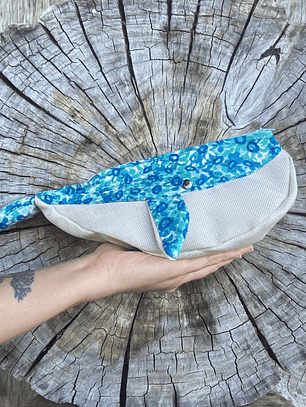 Estuche ballena azul “m”