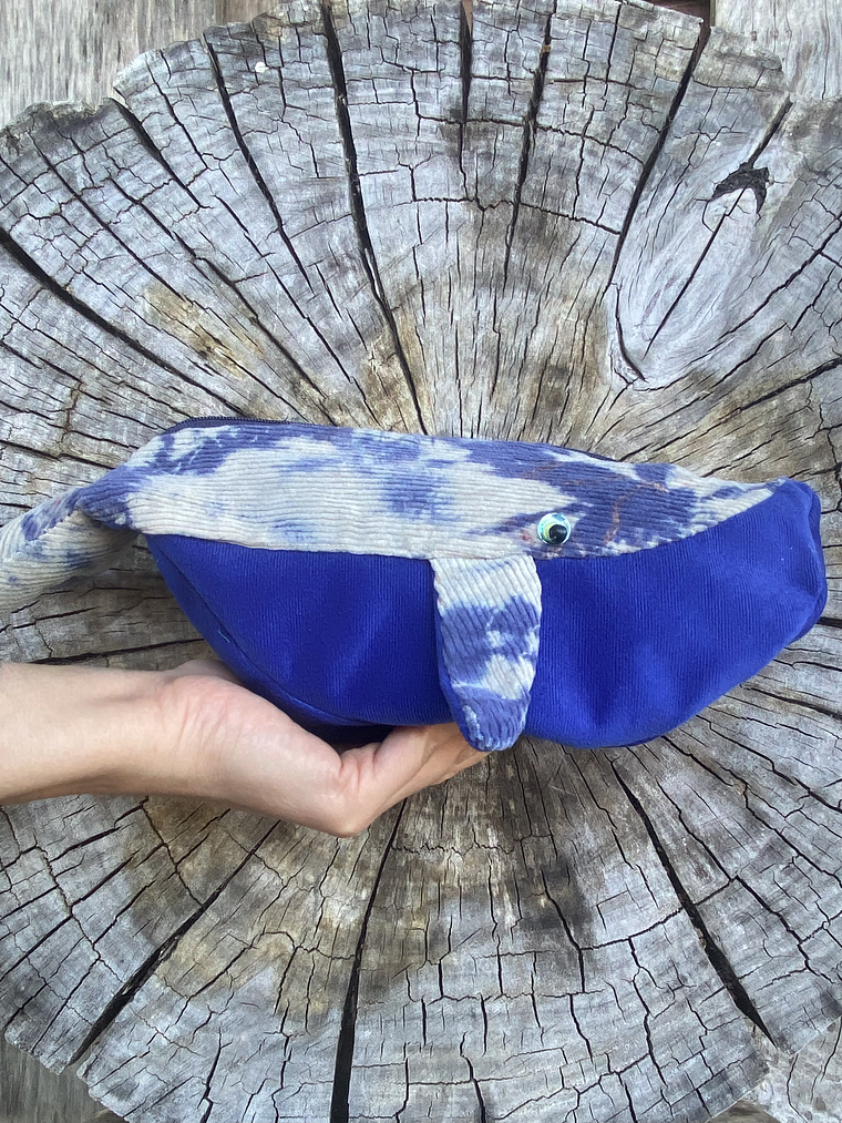 Estuche ballena azul “m” 1