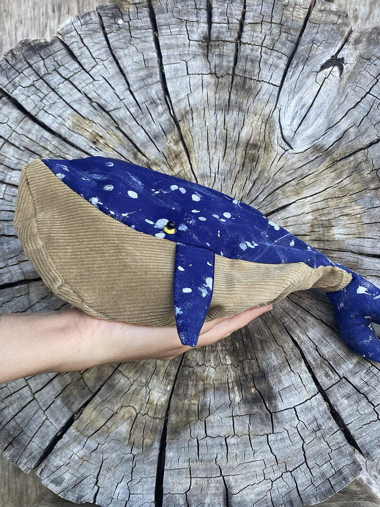 Estuche ballena azul “m” 1
