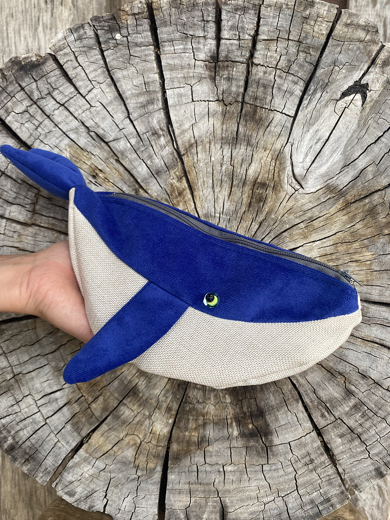 Estuche ballena azul “s” azul plush 2