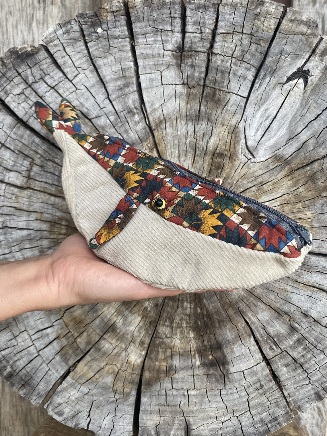 Estuche ballena azul “s”- Étnica  1