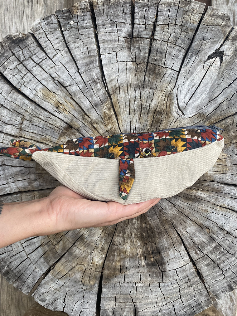 Estuche ballena azul “s”- Étnica  2