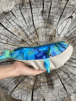 Estuche ballena azul “s” - Teñido tonos tuquesa