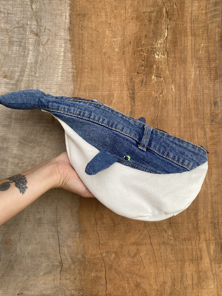 Estuche ballena azul “L” Jeans pretina 2